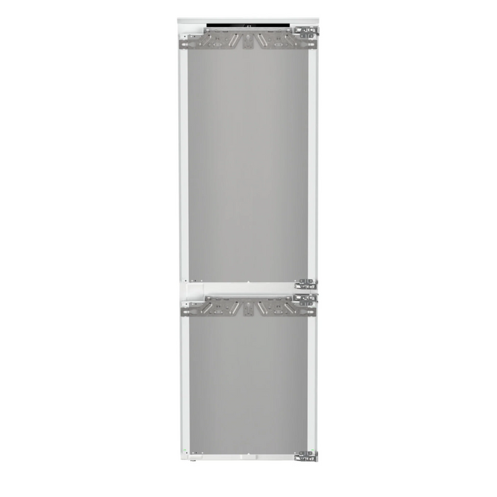 Integrated fridge-freezer with EasyFresh and NoFrost