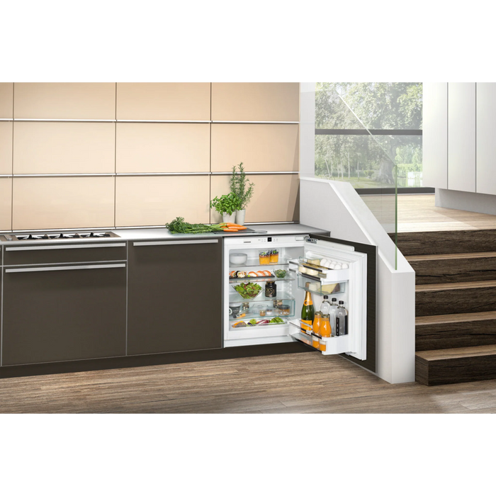 Under-worktop refrigerator for integrated use